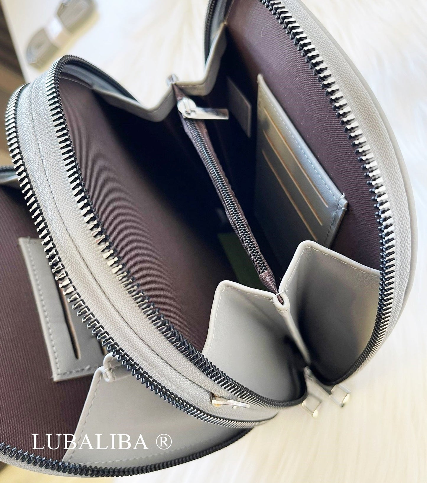 Moderne Handtasche "MaggyStyle" in 9 verschiedenen Farben CREATLIBA