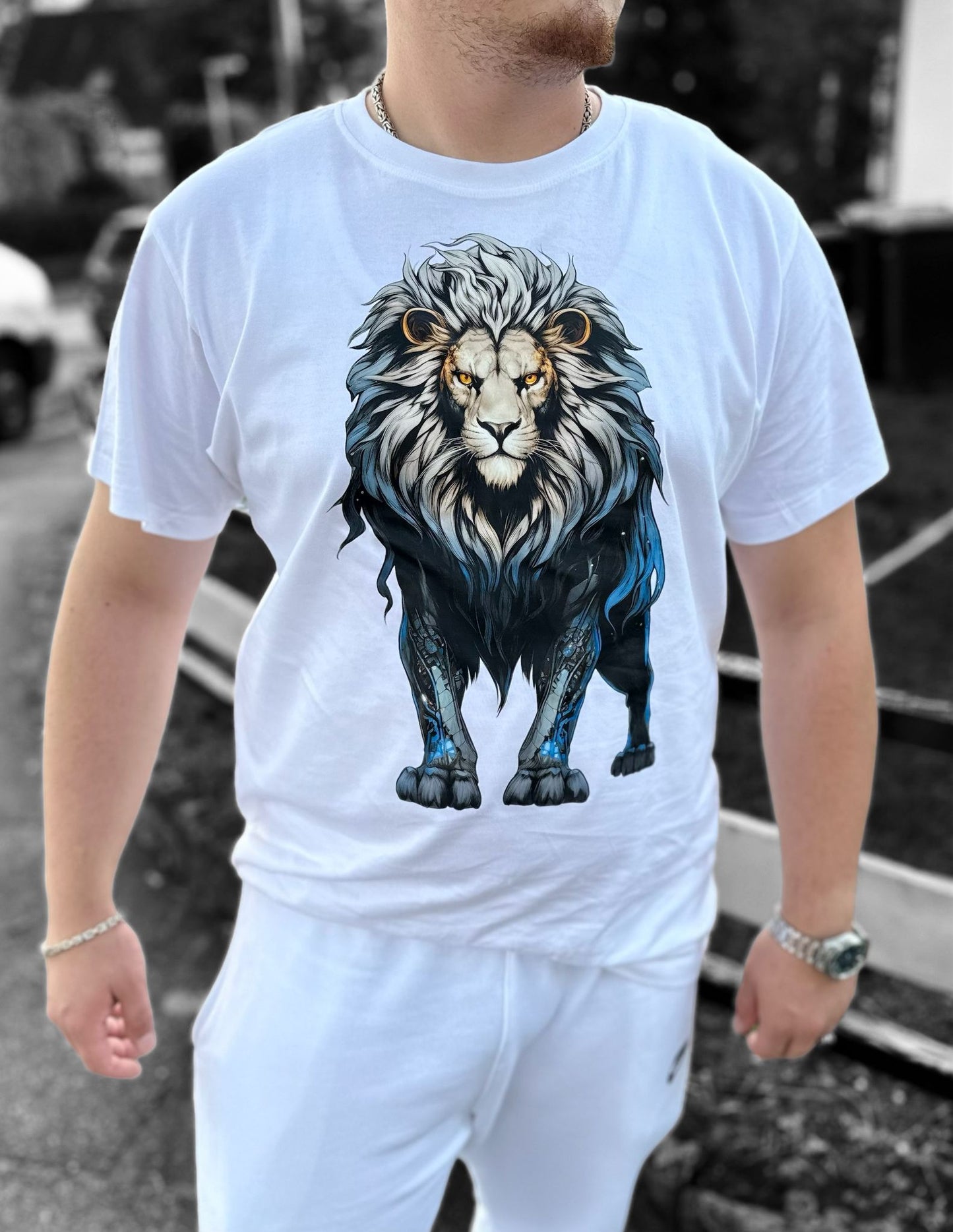 T-Shirt/weiß Löwe/Robo